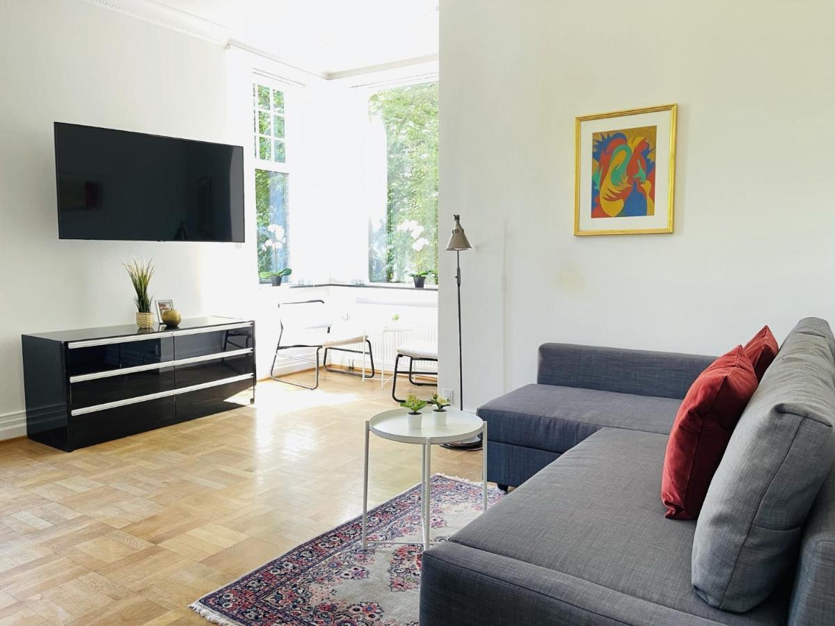 Aday - Aalborg Mansion - Open Bright Apartment With Garden Extérieur photo