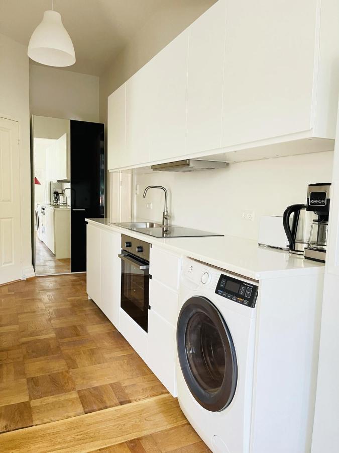Aday - Aalborg Mansion - Open Bright Apartment With Garden Extérieur photo
