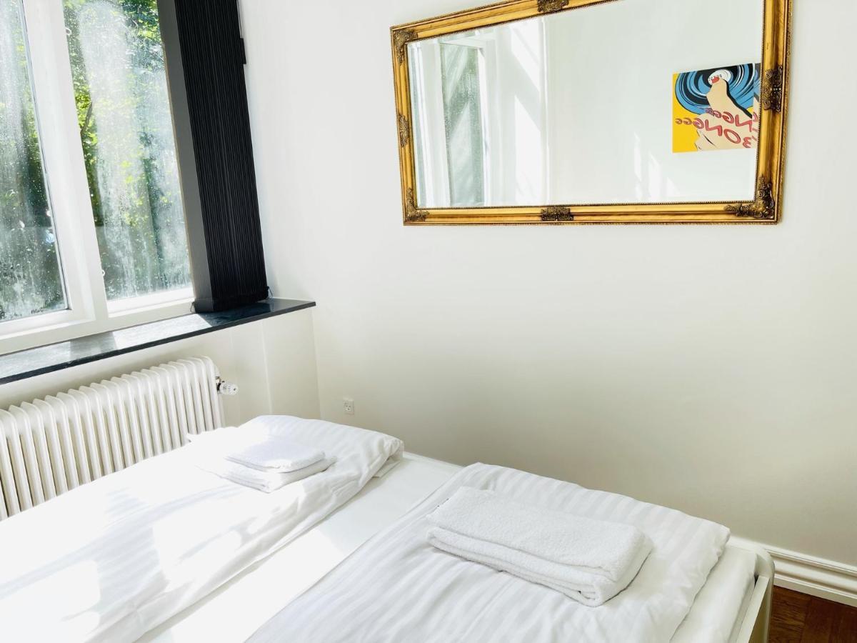 Aday - Aalborg Mansion - Open Bright Apartment With Garden Extérieur photo