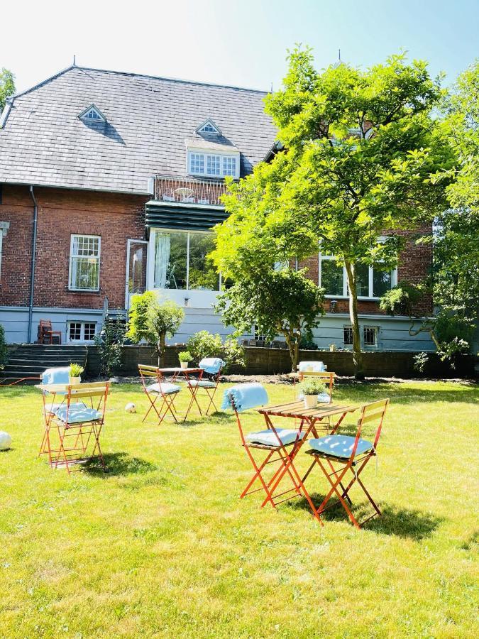 Aday - Aalborg Mansion - Open Bright Apartment With Garden Extérieur photo
